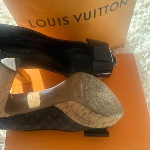 Louis Vuitton Black and Brown Heels